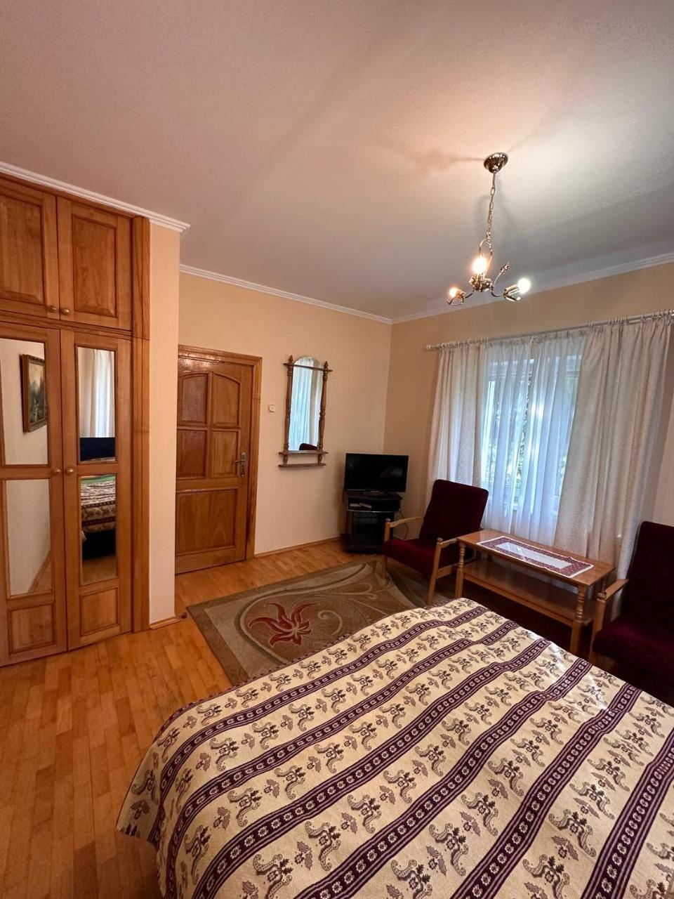 Роксолана Bed & Breakfast Truskavets Dış mekan fotoğraf
